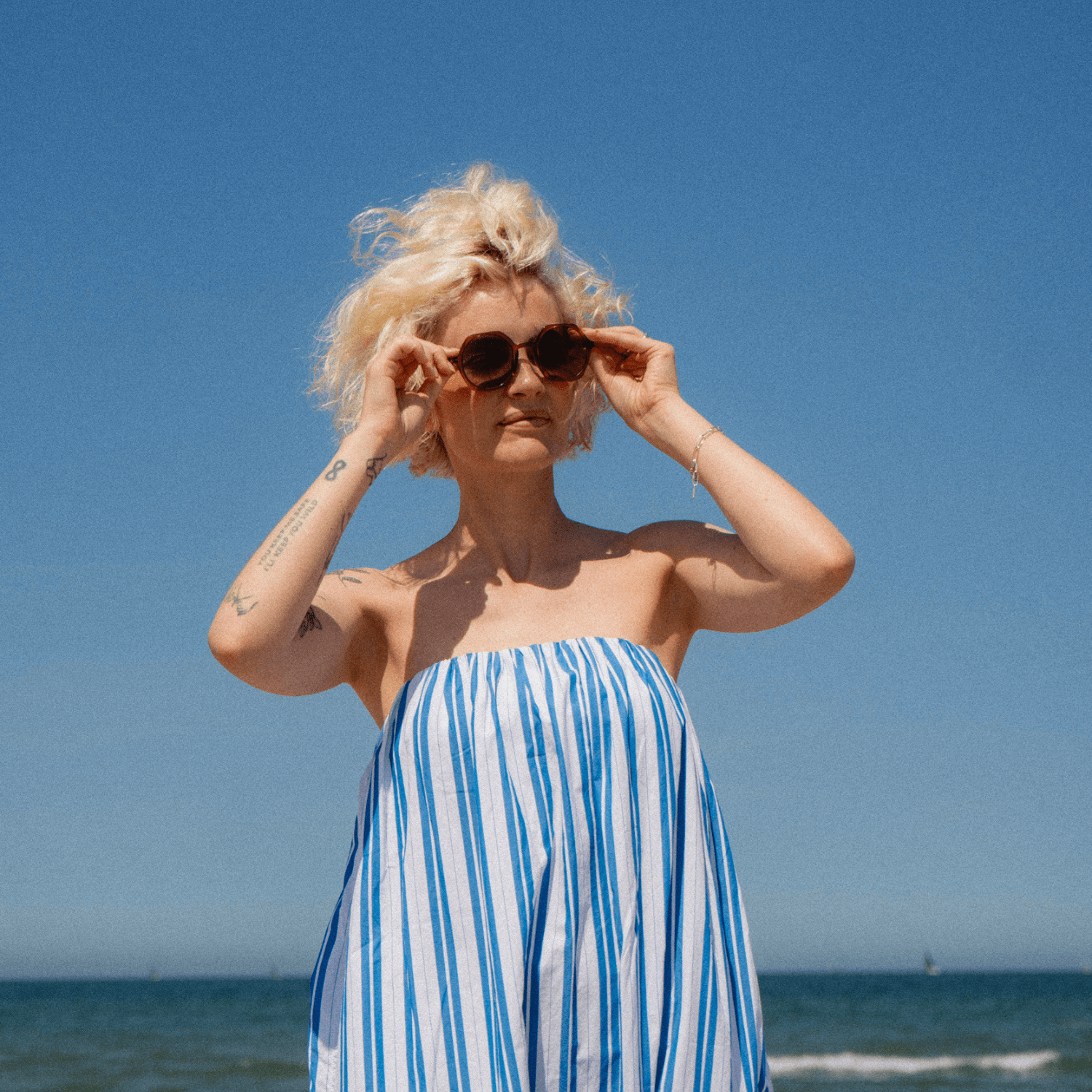 Sunglasses Edgy - nude
